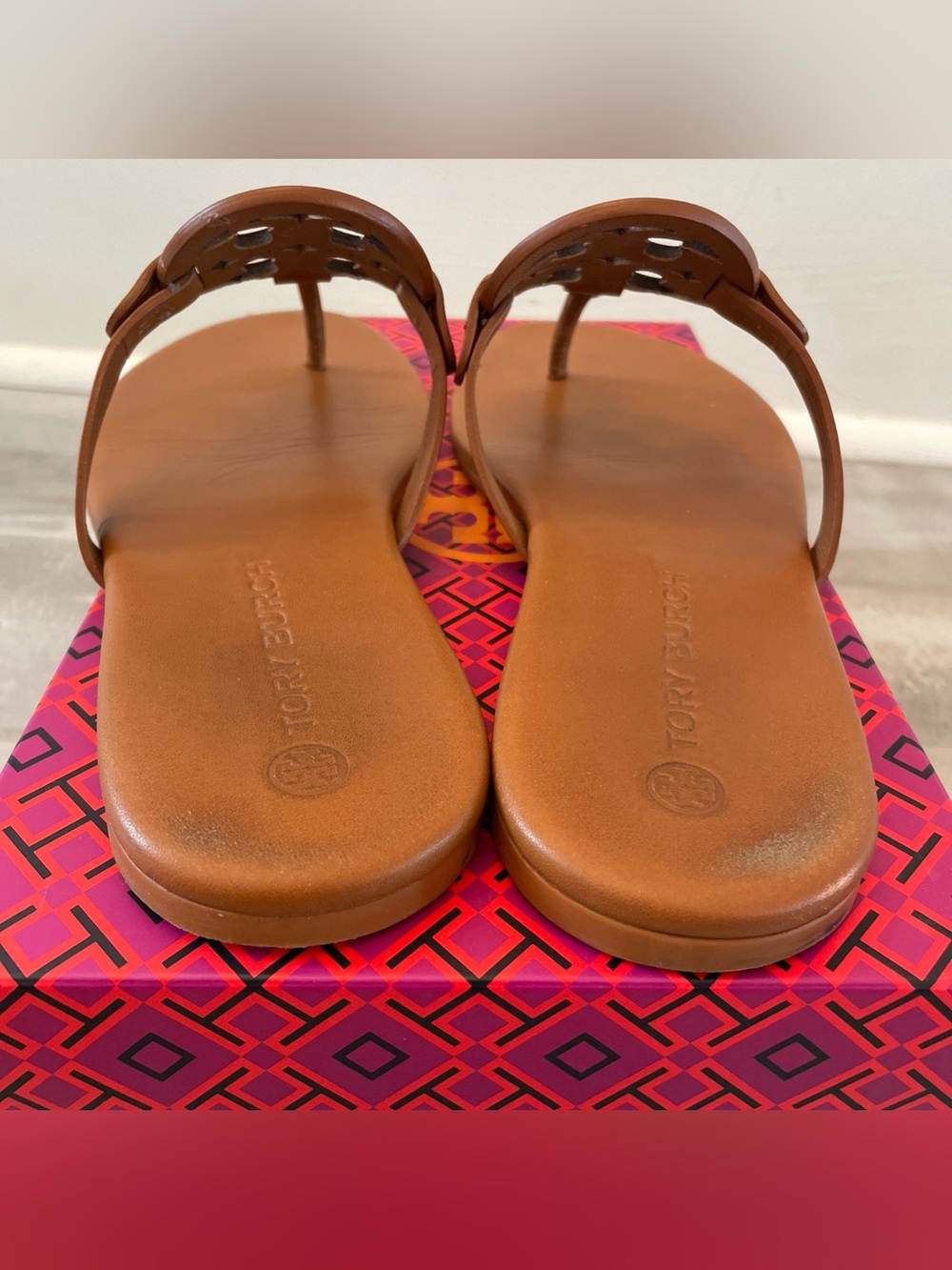 Tory Burch Miller Calf Leather Miele Style 90582 Tan Brown Size 9 - Picture 7 of 9